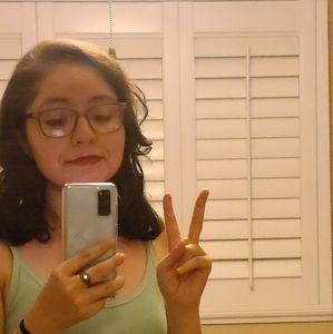 Meet your Posher, Maria